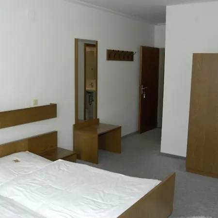Schwerthof 3*